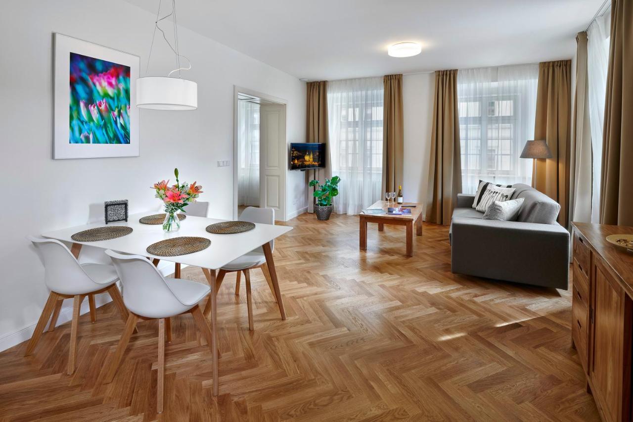 Downtown Suites Mala Strana プラハ エクステリア 写真
