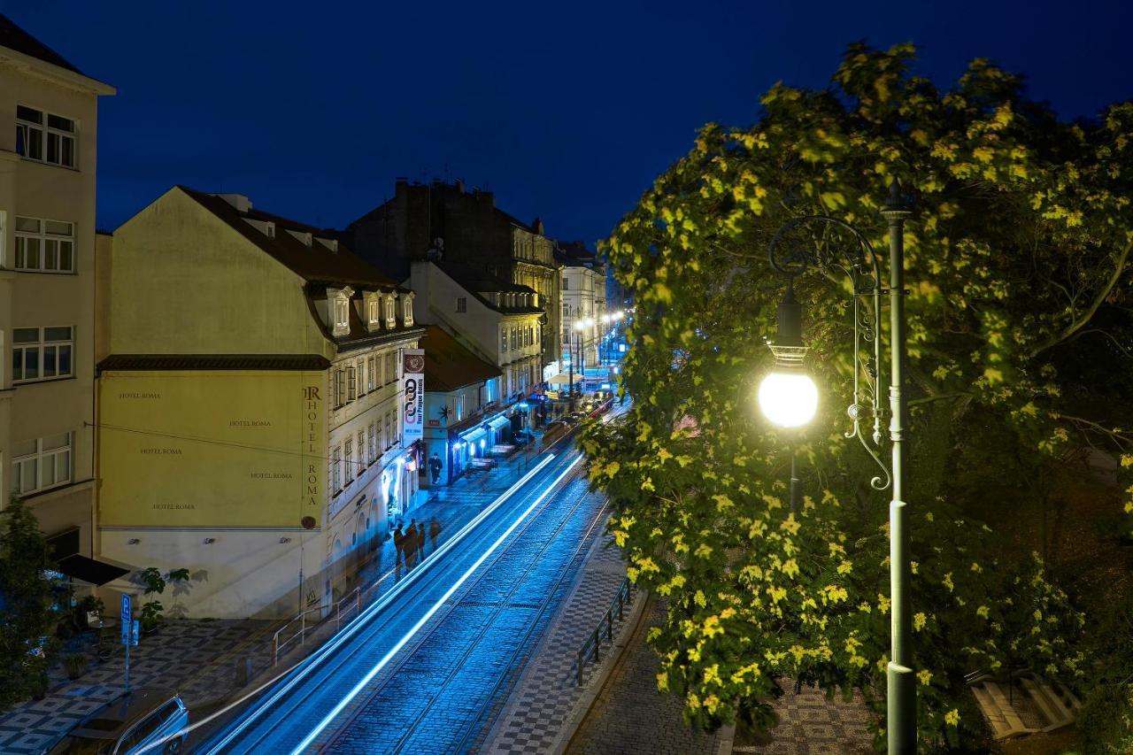 Downtown Suites Mala Strana プラハ エクステリア 写真
