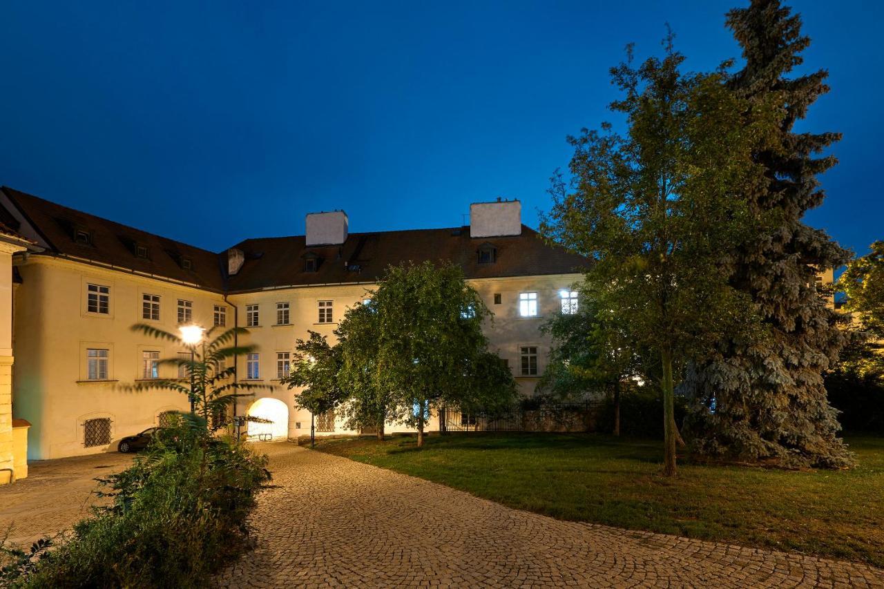 Downtown Suites Mala Strana プラハ エクステリア 写真